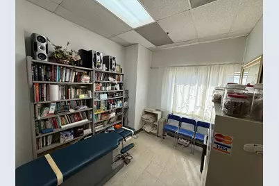 665 Pasquinelli Drive #B201, Westmont, IL 60559 - Photo 1