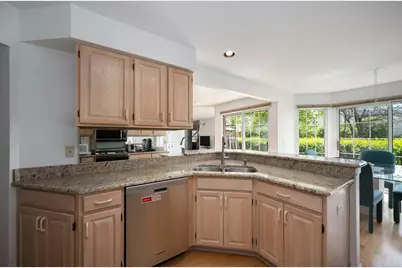 61 Caribou Crossing, Northbrook, IL 60062 - Photo 13