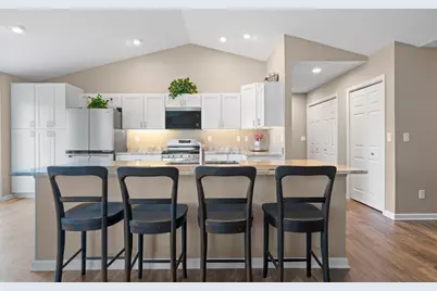 732 Keller Drive, Dixon, IL 61021 - Photo 13