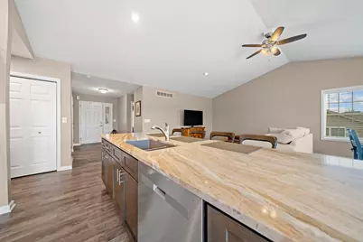 732 Keller Drive, Dixon, IL 61021 - Photo 11