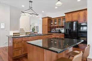 1311 Carlisle Pl, Deerfield, IL 60015 - Photo 7