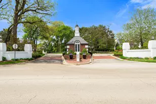 1604 Burr Ridge Club, Burr Ridge, IL 60527 - Photo 39