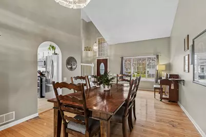 963 Tylerton Circle, Grayslake, IL 60030 - Photo 7