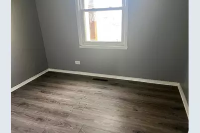 [Address not provided], Round Lake Beach, IL 60073 - Photo 9