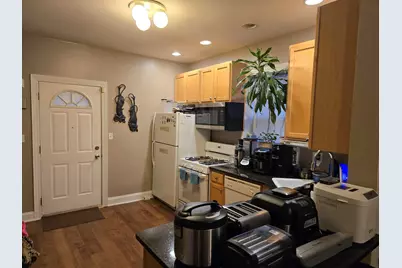 2206 W Highland Avenue, Chicago, IL 60659 - Photo 15