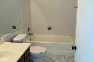 1213 Cranbrook Dr, Schaumburg, IL 60193 - Photo 13