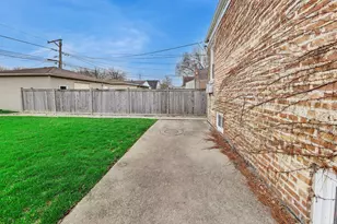 5117 N Newland Ave, Chicago, IL 60656 - Photo 31