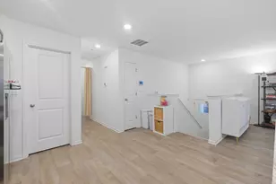 3837 Currant Ln, Elgin, IL 60124 - Photo 7