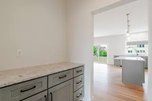 1304 Woodbine Rd, Bloomington, IL 61704 - Photo 7