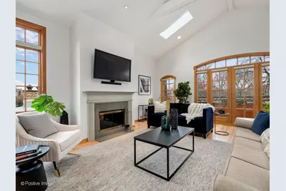 816 W Oakdale Avenue #3, Chicago, IL 60657 - Photo 3