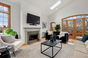 816 W Oakdale Ave, Chicago, IL 60657 - Photo 3