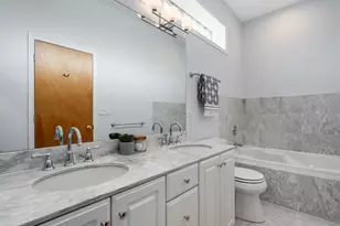 816 W Oakdale Ave, Chicago, IL 60657 - Photo 19