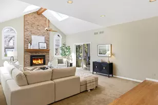 4029 Broadmoor Cir, Naperville, IL 60564 - Photo 13