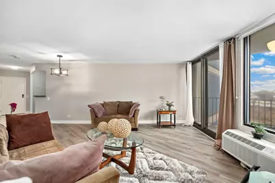 5320 N Sheridan Road #403, Chicago, IL 60640 - Photo 9