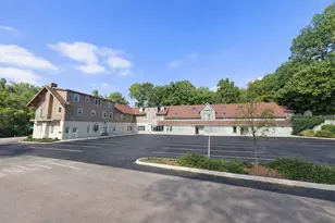 271 Country Commons Rd, Cary, IL 60013 - Photo 1