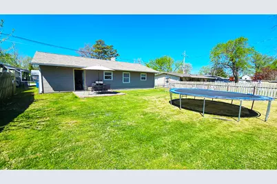 409 S Pleasant Avenue, Centralia, IL 62801 - Photo 25