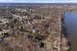 362 1/2 River Bluff Rd, Elgin, IL 60120 - Photo 37