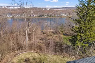 362 1/2 River Bluff Rd, Elgin, IL 60120 - Photo 3