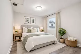 402 Lily Ln, Lakemoor, IL 60051 - Photo 21