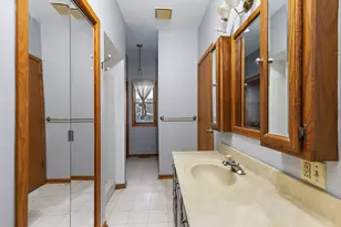 126 Park Ave, Dekalb, IL 60115 - Photo 5