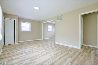 107 Georgine Street, Crystal Lake, IL 60014 - Photo 5