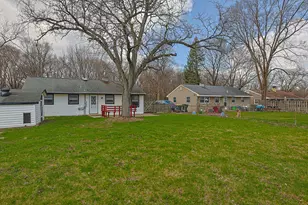 107 Georgine St, Crystal Lake, IL 60014 - Photo 25