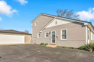 8738 Newland Ave, Oak Lawn, IL 60453 - Photo 1