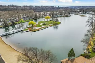 173 Northshore Rd, Elgin, IL 60123 - Photo 5