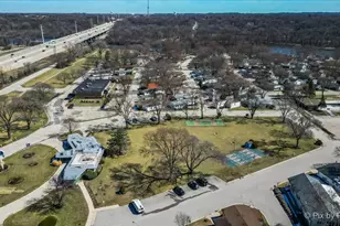 173 Northshore Rd, Elgin, IL 60123 - Photo 35