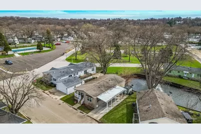 173 Northshore Road, Elgin, IL 60123 - Photo 3