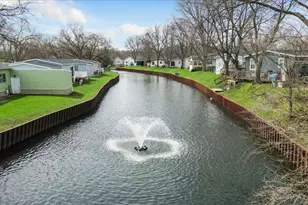 173 Northshore Rd, Elgin, IL 60123 - Photo 27