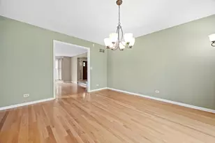 8217 Pine Bluff Ct, Darien, IL 60561 - Photo 7