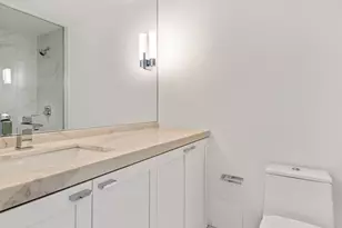 180 E Pearson St, Chicago, IL 60611 - Photo 21