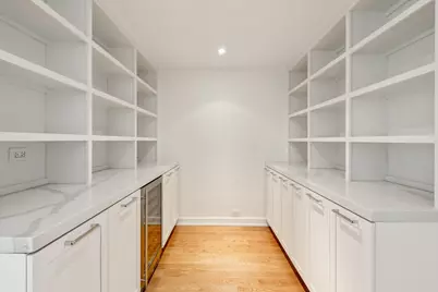 180 E Pearson Street #4706, Chicago, IL 60611 - Photo 11