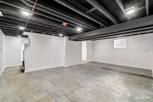 7724 S Chappel Ave, Chicago, IL 60649 - Photo 11