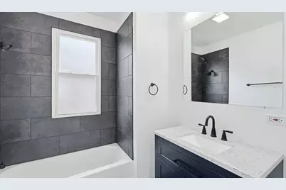 7724 S Chappel Avenue, Chicago, IL 60649 - Photo 7