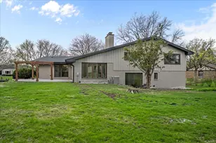 3492 Whirlaway Dr, Northbrook, IL 60062 - Photo 27
