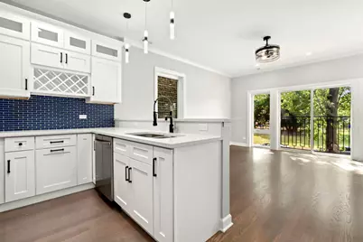 4605 S Langley Avenue #2, Chicago, IL 60653 - Photo 3