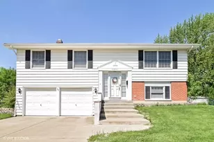 23W063 Blenheim Ct, Glen Ellyn, IL 60137 - Photo 1