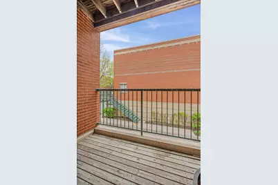 4534 S Woodlawn Avenue #4-11, Chicago, IL 60653 - Photo 5