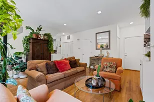 4534 S Woodlawn Ave, Chicago, IL 60653 - Photo 3