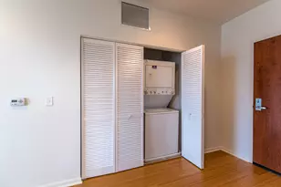 850 Village Center Dr, Burr Ridge, IL 60527 - Photo 33