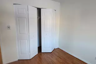 9422 Bay Colony Dr, Des Plaines, IL 60016 - Photo 11