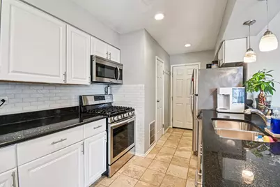 8338 Portsmouth Drive #B, Darien, IL 60561 - Photo 11