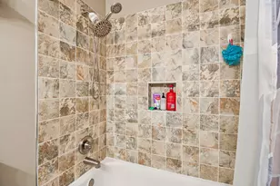 8338 Portsmouth Dr, Darien, IL 60561 - Photo 23