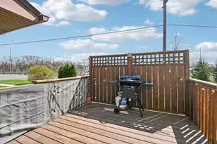 8338 Portsmouth Dr, Darien, IL 60561 - Photo 31