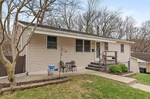4610 8th Ave, Moline, IL 61265 - Photo 3