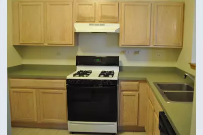 819 Genesee Drive, Naperville, IL 60563 - Photo 7