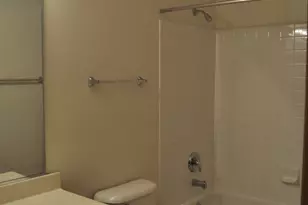 819 Genesee Dr, Naperville, IL 60563 - Photo 13