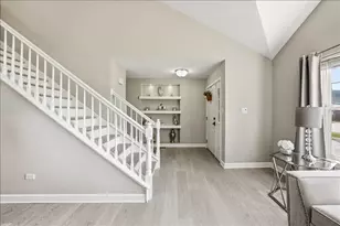 910 Shorewood Dr, Shorewood, IL 60404 - Photo 3